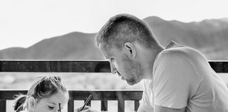 Mała łazienka w mieszkaniu i aranżacja wnętrza