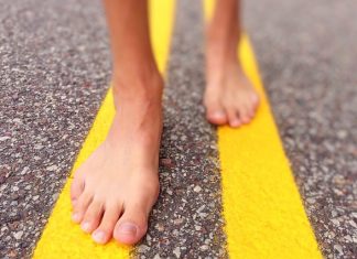 Nadpotliwość stóp