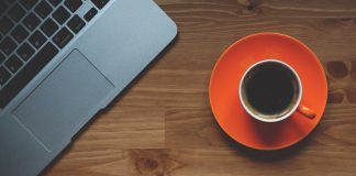 Czym jest aww i kiedy tego używać?