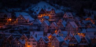 Meble woskowane – właściwości i pielęgnacja