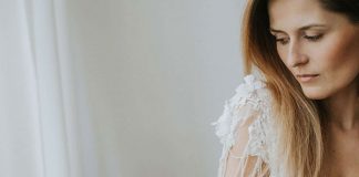 Co powoduje, że koronkowe suknie ślubne są niezastąpione?