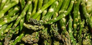 Co na szyję do ślubu?