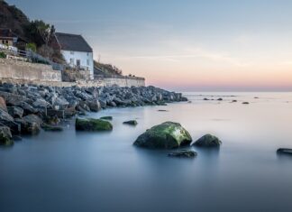 Jakie dodatki do gładkiej sukni ślubnej? Jakie dodatki do gładkiej sukni ślubnej?