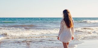 Jaka sukienka do pereł?