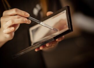 Czy mogę mieć dwie kosmetyczki w bagażu podręcznym? Czy mogę mieć dwie kosmetyczki w bagażu podręcznym?