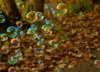 Jak się robi bańki z dymem?
