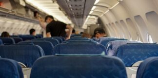 Co z jedzenia można zabrać do samolotu?