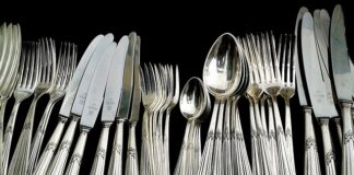 Jak nosić srebrna biżuterię?