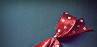 Czy sukienka w groszki pogrubia?