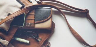 Jaka torebka do sukni ślubnej?