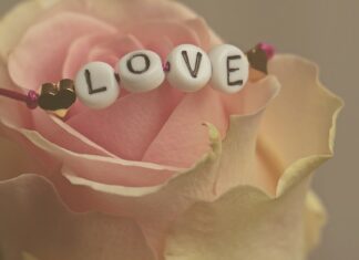 Jak zrobić bransoletki z zapięciem?