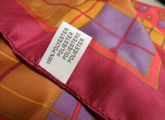 Co oznacza 100% poliester?