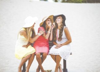 Jakie są modne sukienki na swój ślub?