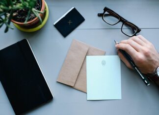 Co to jest koperta zegarka? Co to jest koperta zegarka?