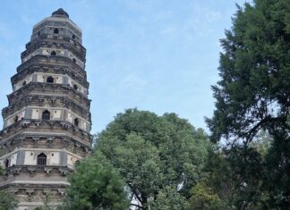 Czy tygrysie oko jest kamieniem szlachetnym?