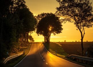 Ile waży pusta walizka do samolotu? Ile waży pusta walizka do samolotu?