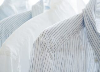 Czy koszula pasuje do spódnicy? Czy koszula pasuje do spódnicy?