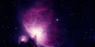 Co oznacza czarny sznurek na ręce?