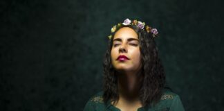 Co oznacza opaska tęczowa?