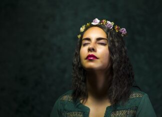 Co oznacza opaska tęczowa?